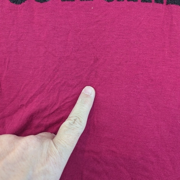 Ariat small long sleeve tshirt in hot pink with stain and fading - Picture 6 of 10